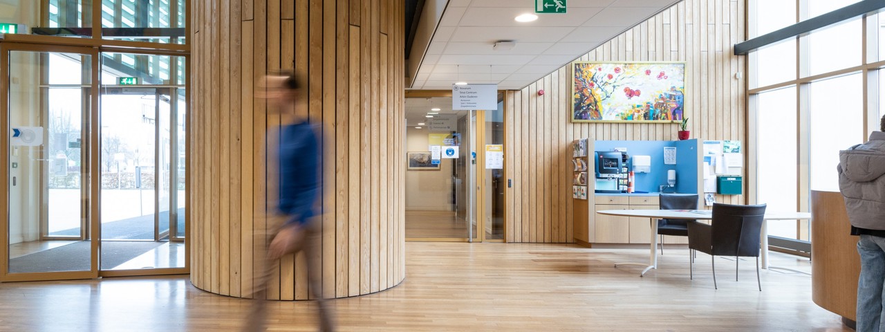 Medewerker Bij Entree